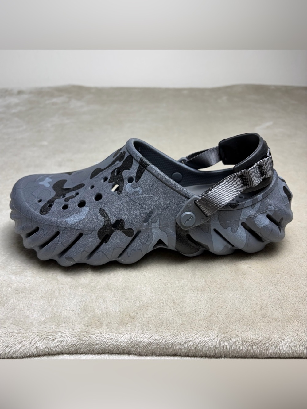 Crocs Echo Clog Camo Black Grey Mens 9 Womens 11 NWT 211981-082